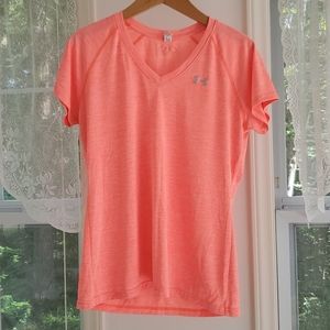 Womens under armour short sleeve workout shirt